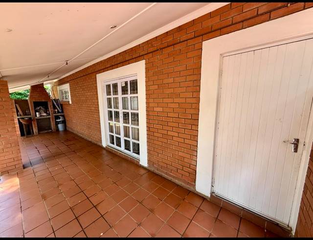 3 BEDROOM TOWNHOUSE FOR SALE IN HAYFIELDS